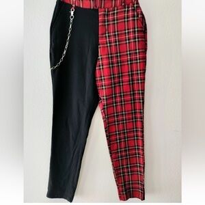 Hot Topic Black and Red Plaid Split pants with Chain , small